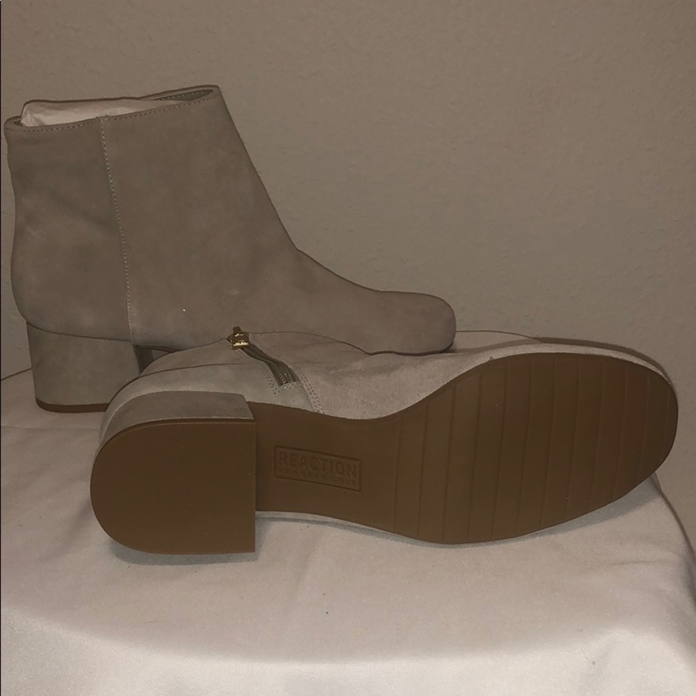 Kenneth Cole Road Stop Boots - Picture 5 of 5